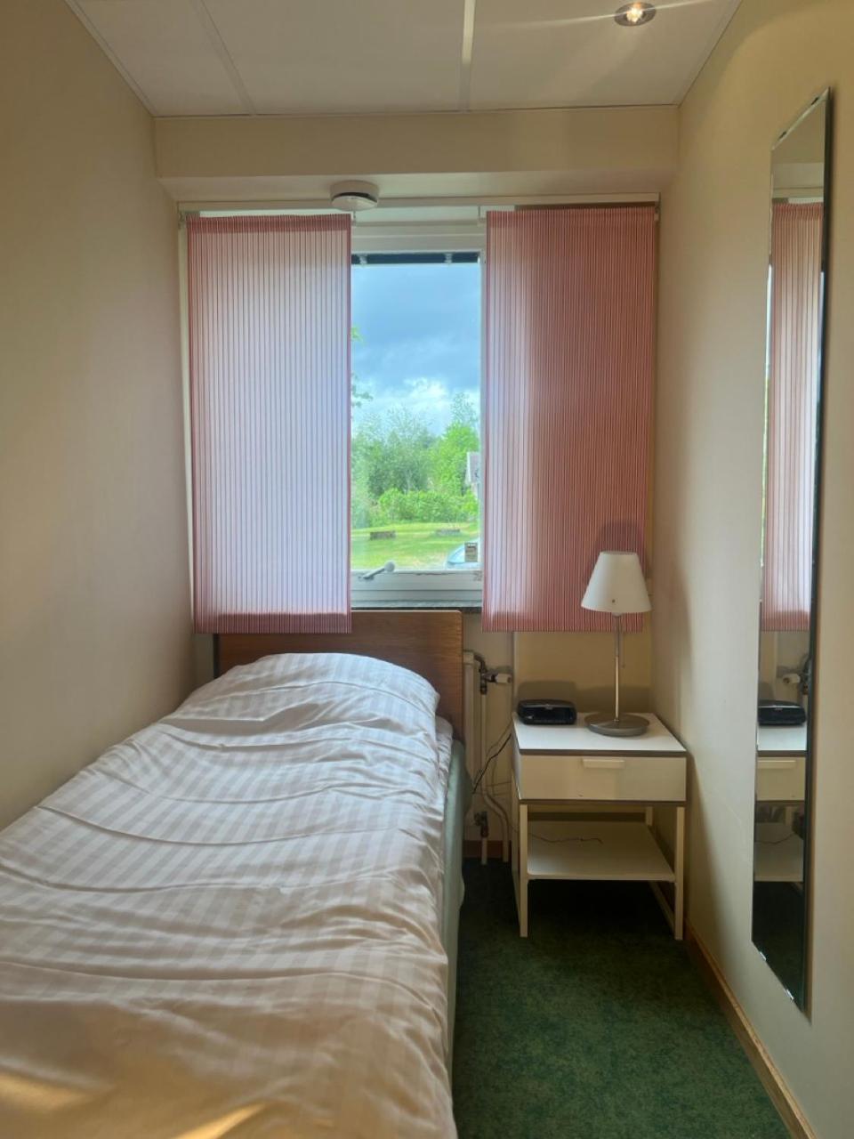 Lungsunds Hotell & Camping Storfors Экстерьер фото
